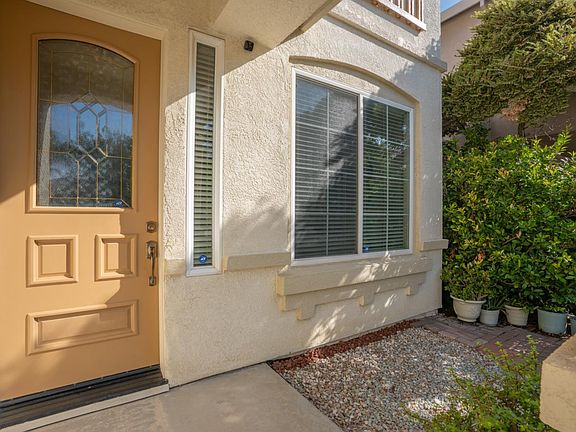 4th image of 2164 Naples Ct