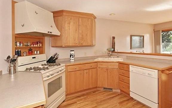 4th image of 3223 Croft Dr