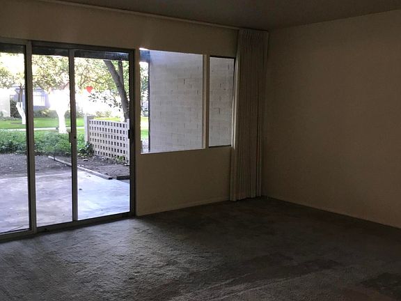 4th image of 5250 N 20th St APT 105