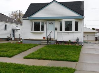 13324 Pullman St E, Southgate, MI 48195