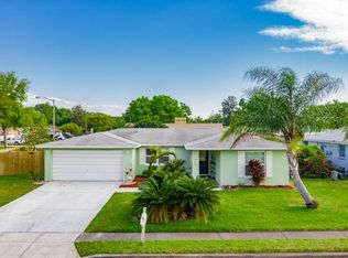 5652 Lima Dr, Holiday, FL 34690