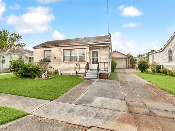 2829 Ivy Pl, Chalmette, LA 70043