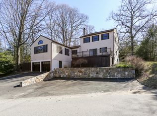 10 Flak Ln, New Fairfield, CT 06812