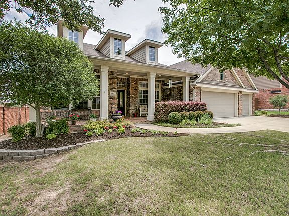 2nd image of 2612 Woodbury Dr