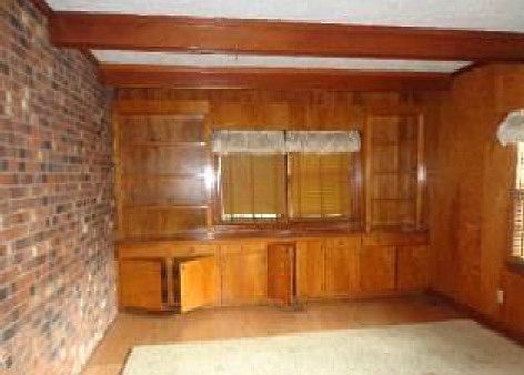 4th image of 604 W Oakenwald Ave