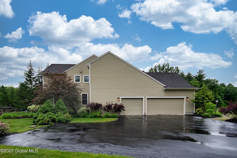 2nd image of 1 Arbor Drive