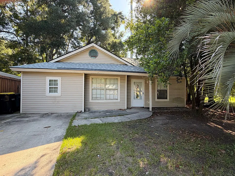 6 Quail Forest Dr