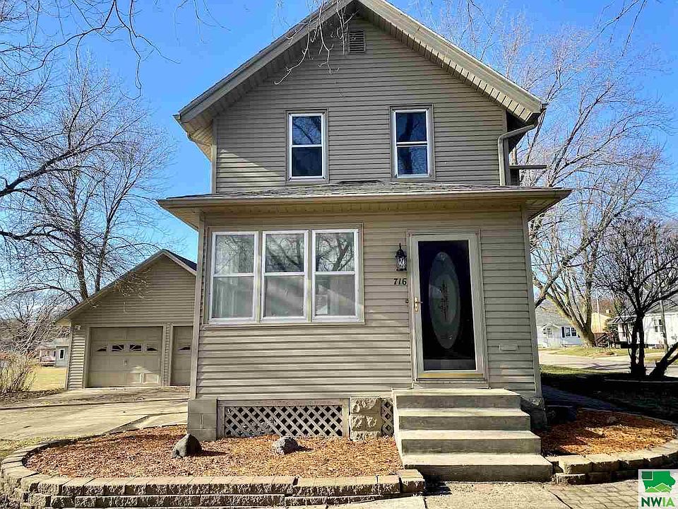 1st image of 716 Barton St