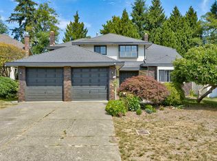 16327 Northglen Close, Surrey, BC V4N 1X8