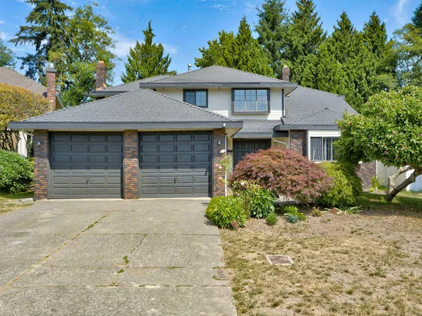 16327 Northglen Close, Surrey, BC V4N 1X8