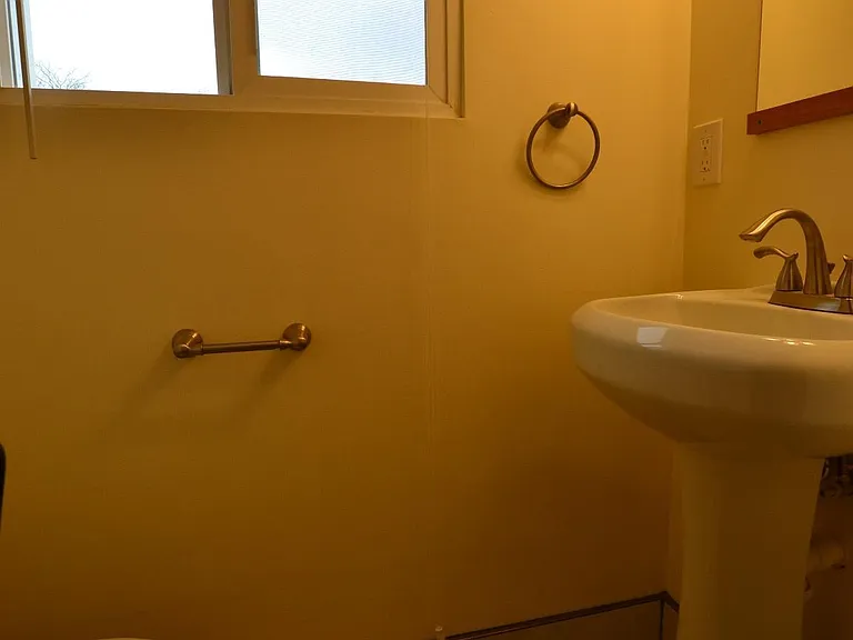 34 Bentley St #2A — Photo 11