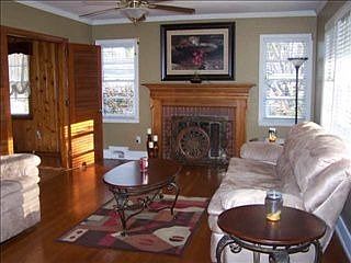 1st image of 1020 E Lake Dr