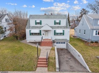 34 Martindale Rd, Clifton, NJ 07013