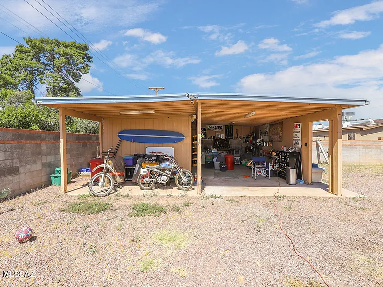 201 W Borrego St — Photo 20