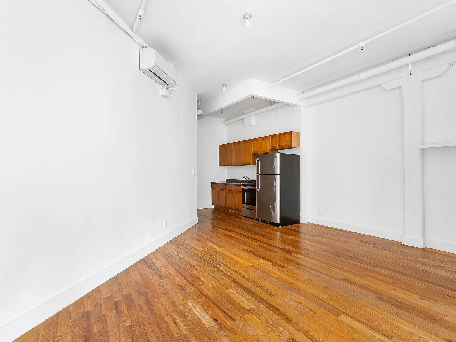 239 Banker Street — Photo 1