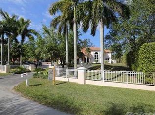 120 NW 128th Ave, Miami, FL 33182