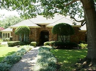 1400 Scarborough Ln, Plano, TX 75075