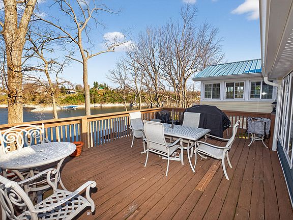 4th image of 236 Persimmon Way
