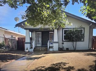 2516 E Clay Ave, Fresno, CA 93701