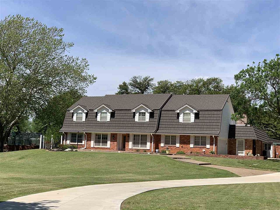 1st image of 14 Rolling Oaks Dr