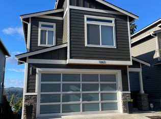 3367 Amak Ln, Bremerton, WA 98310