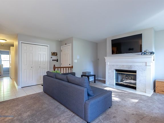 4th image of 54 Brookston Dr Unit B1