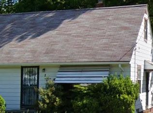 2239 Green Rd, Cleveland, OH 44121