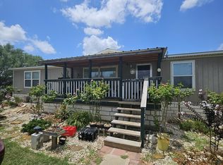 11916 Sulphur Springs Rd, Adkins, TX 78101