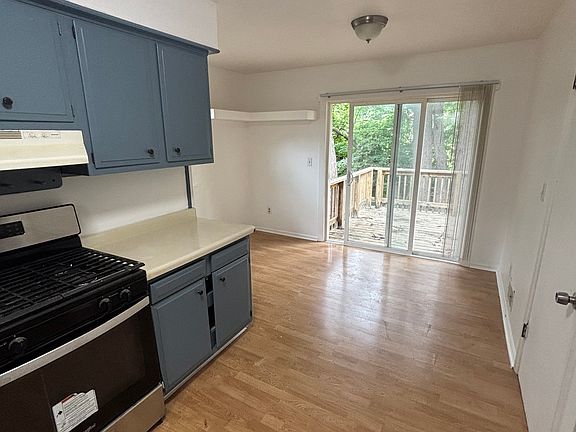 2nd image of 5861 Christie Ave SE