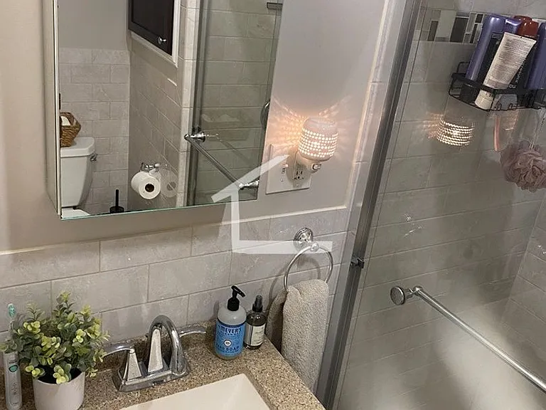 125 Brooks St #2A — Photo 28