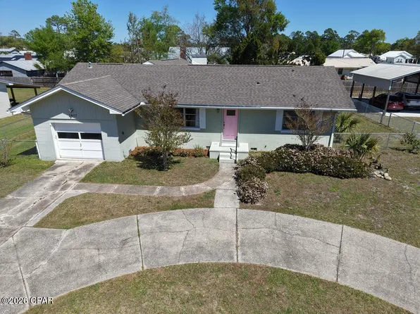 1607 Monument Ave, Port Saint Joe, FL 32456