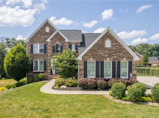 105 Minnock Dr, Mars, PA 16046