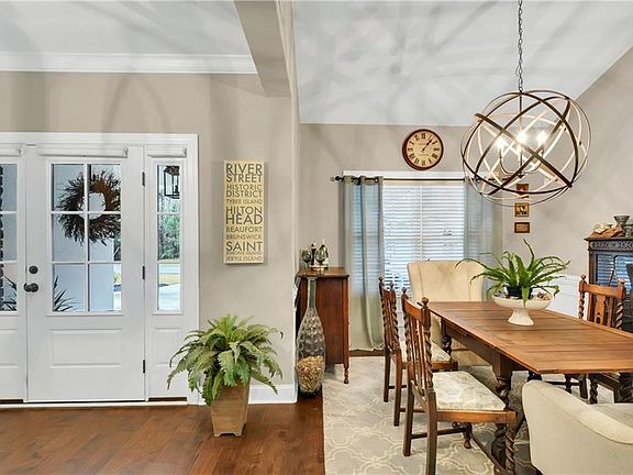 4th image of 459 Belmont Cir