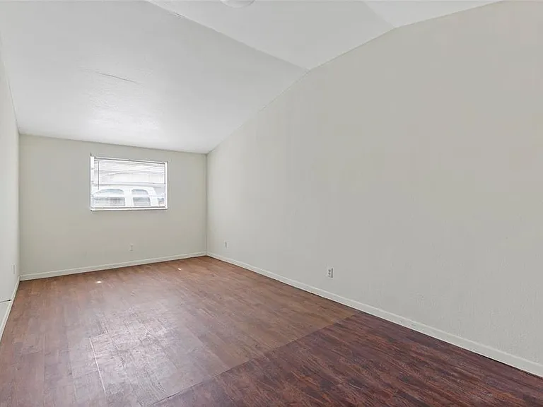 2788 41st Ave N #A-B — Photo 38