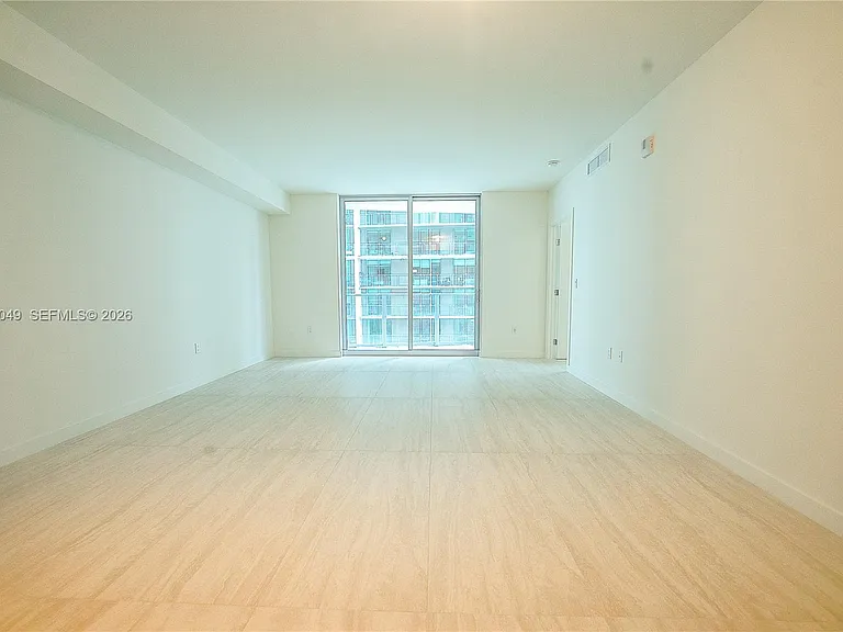 77 SE 5th St #1607 — Photo 4