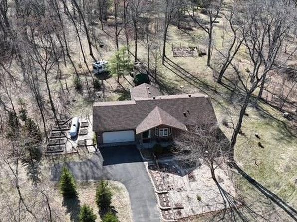 32524 Evergreen St NW, Cambridge, MN 55008