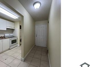 522 NW 179th St, Miami Gardens, FL 33169