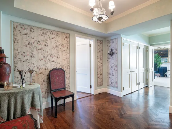 455 East 51st Street 3A image 2 of 11