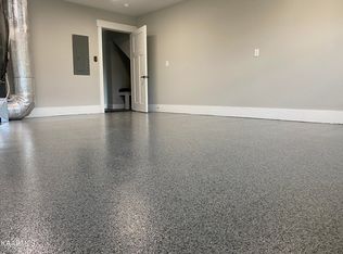 1422 Broad Run Dr, Maryville, TN 37803