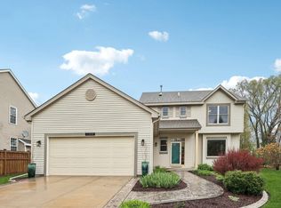17818 Inverness Curv, Eden Prairie, MN 55347