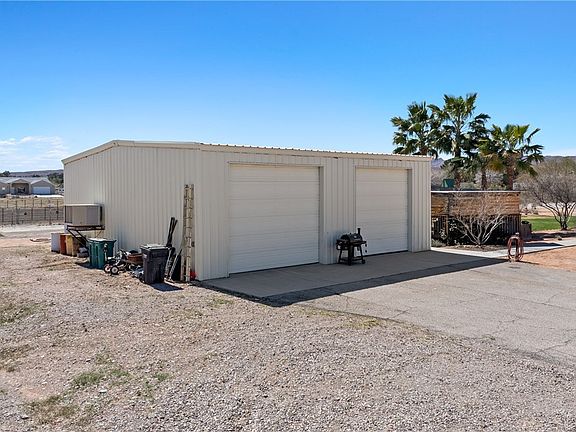 2nd image of 4240 Mills St