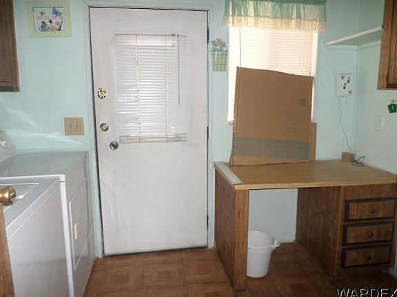5th image of 900 Swan Dr