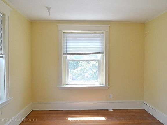 5th image of 18 Medway St APT 5