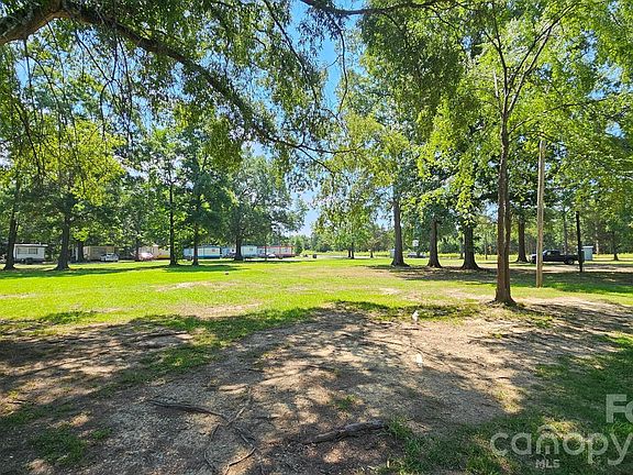 4th image of 4408 Rogers Rd