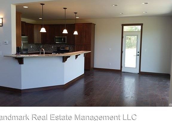 3rd image of 5975 Pacific Heights Dr