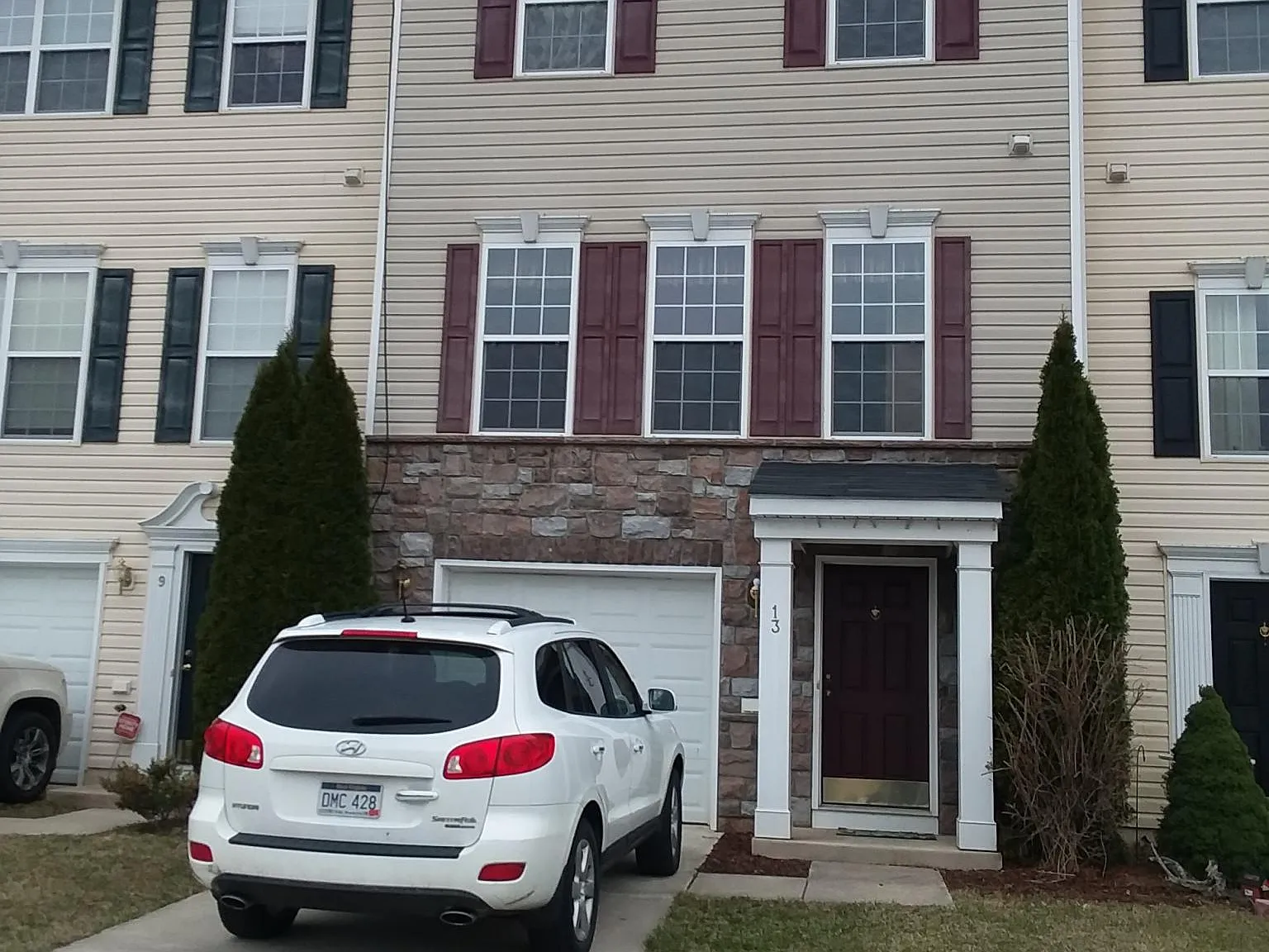 3 bed, 2000 sqft, $2,000 — Photo 2