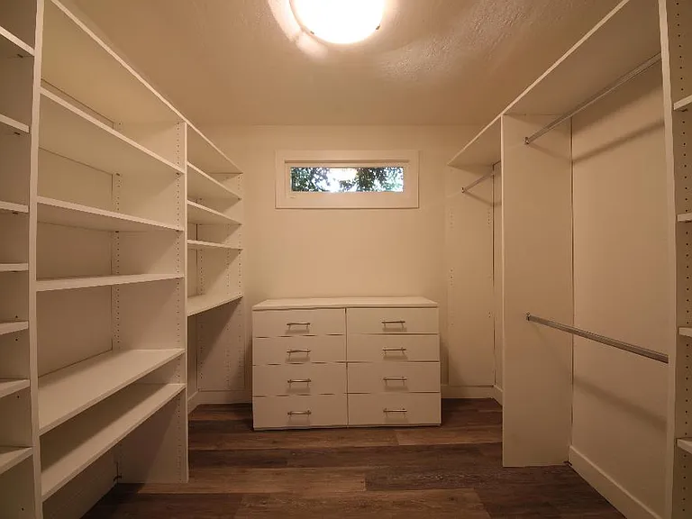 122 Baltimore Ave — Photo 16