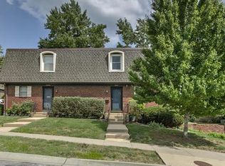 5911 Robinson Ln, Overland Park, KS 66202