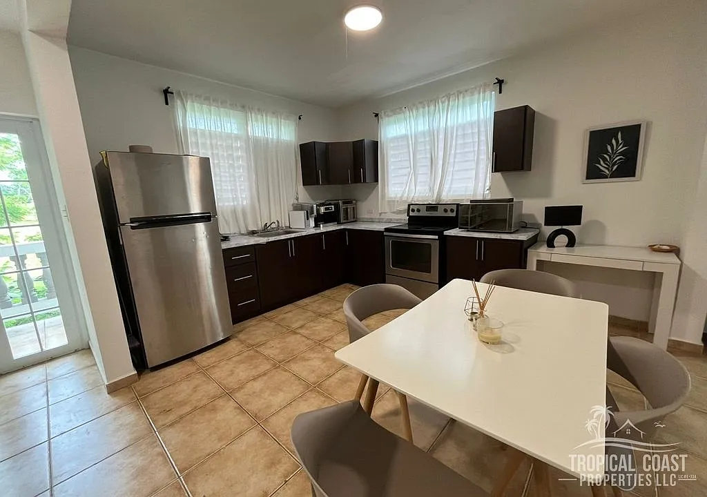 2 bed, 1.0 bath, 1000 sqft, $2,000 — Photo 4