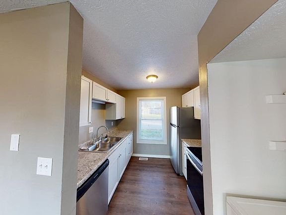 5th image of 1616 Center St #205